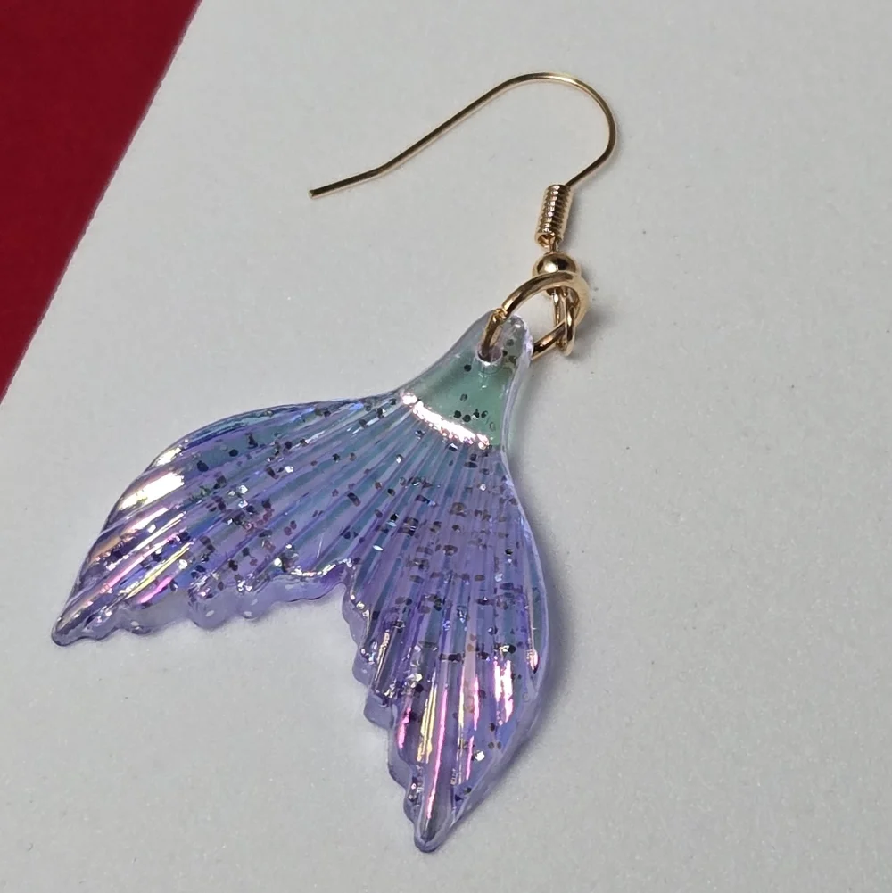 Iridescent Purple Mermaid Tail Earrings Glitter Dangle Ocean Fantasy Jewelry NWT